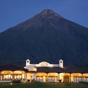 Курортный комплекс La Reunion Golf And Residences, Антигуа-Гватемала