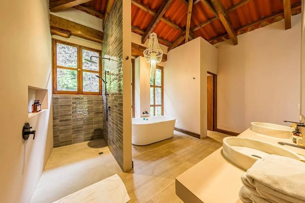 An061 Antigua Luxury Home